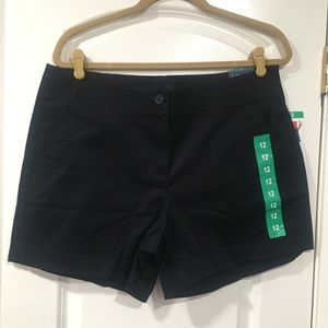 NWT Women’s Nautica black flat front, twill shorts size 12. Multiple pair.